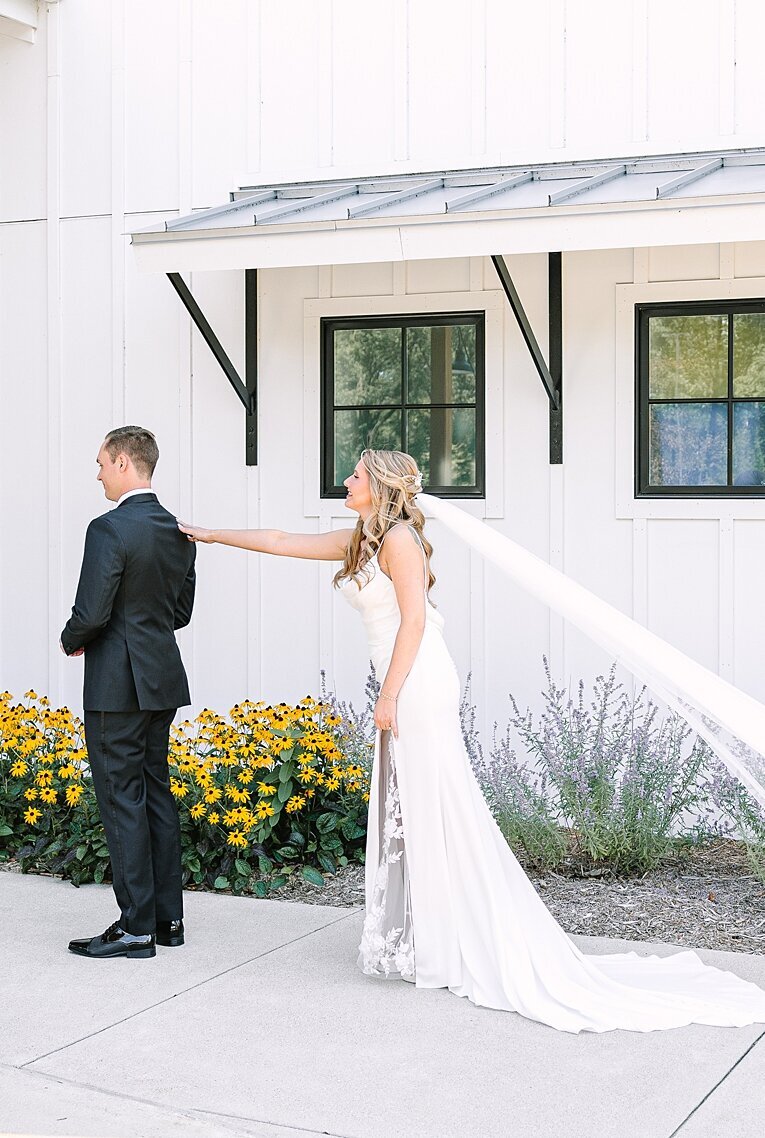 bay-pointe-woods-shelbyville-grand-rapids-michigan-wedding-photographer_0007