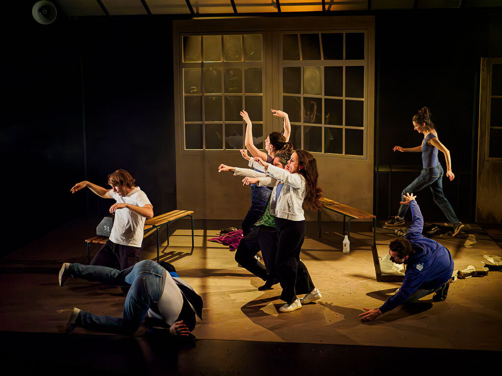 L'ECLIPSE Générale mise en scène Leslie Bernard, Matthias Jacquin ©Marie Charbonnier-074