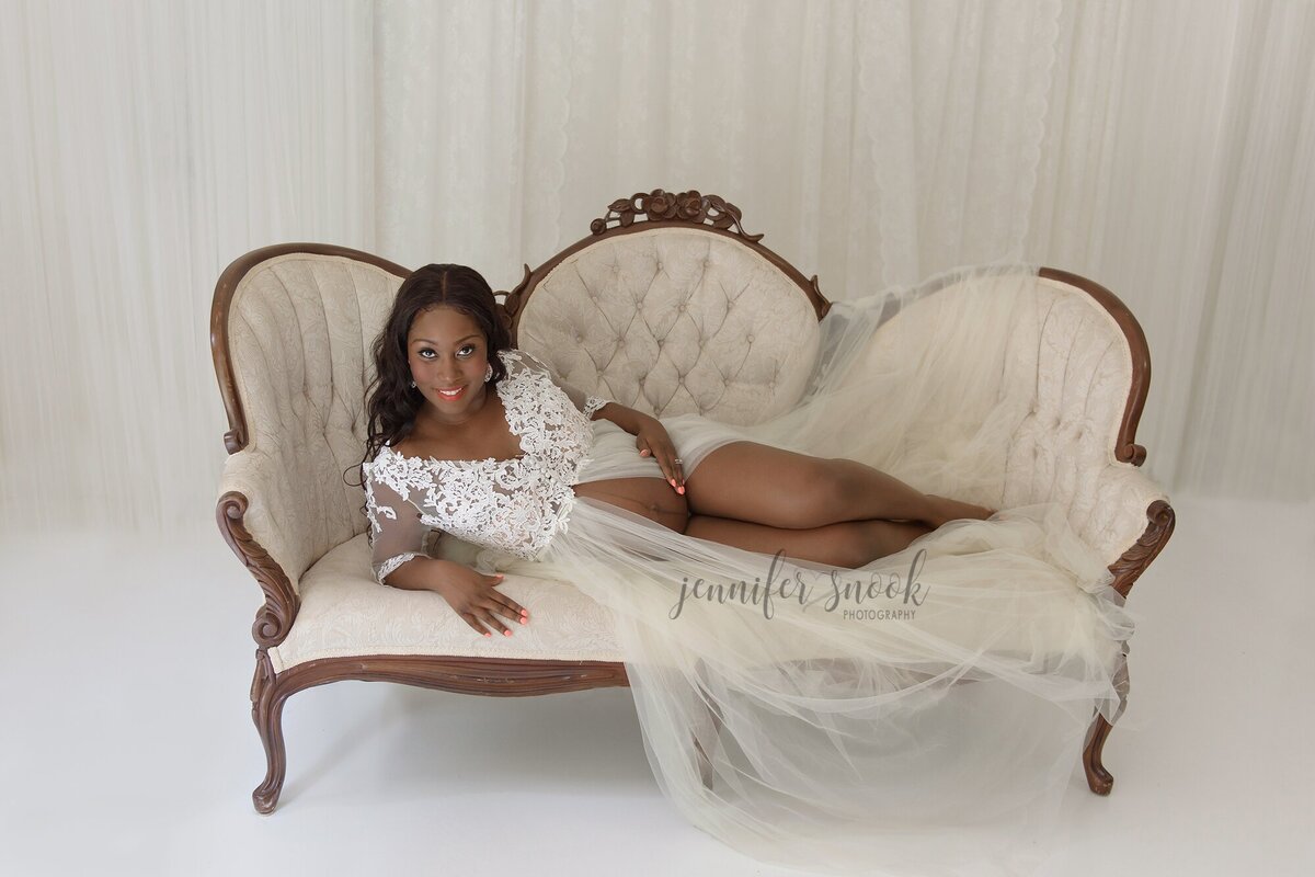 best Fayetteville GA maternity photographer, maternity portraits near me Griffin GA, maternity portrait studio McDonough GA