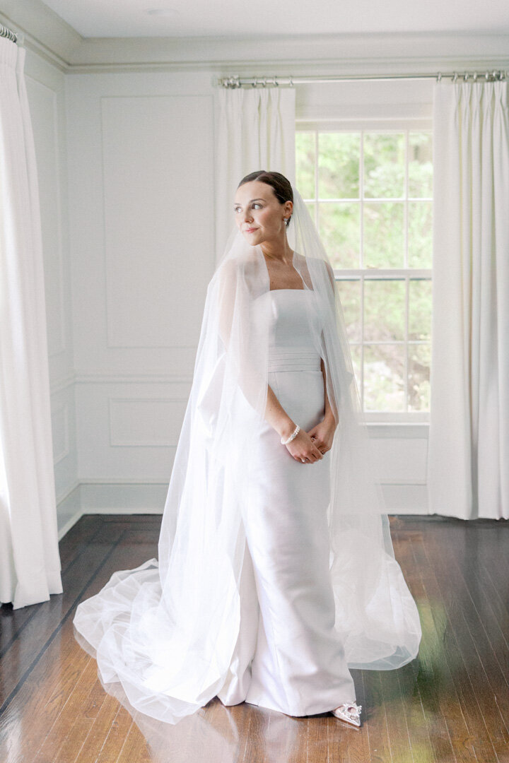 greenwich-ct-bride-getting-ready