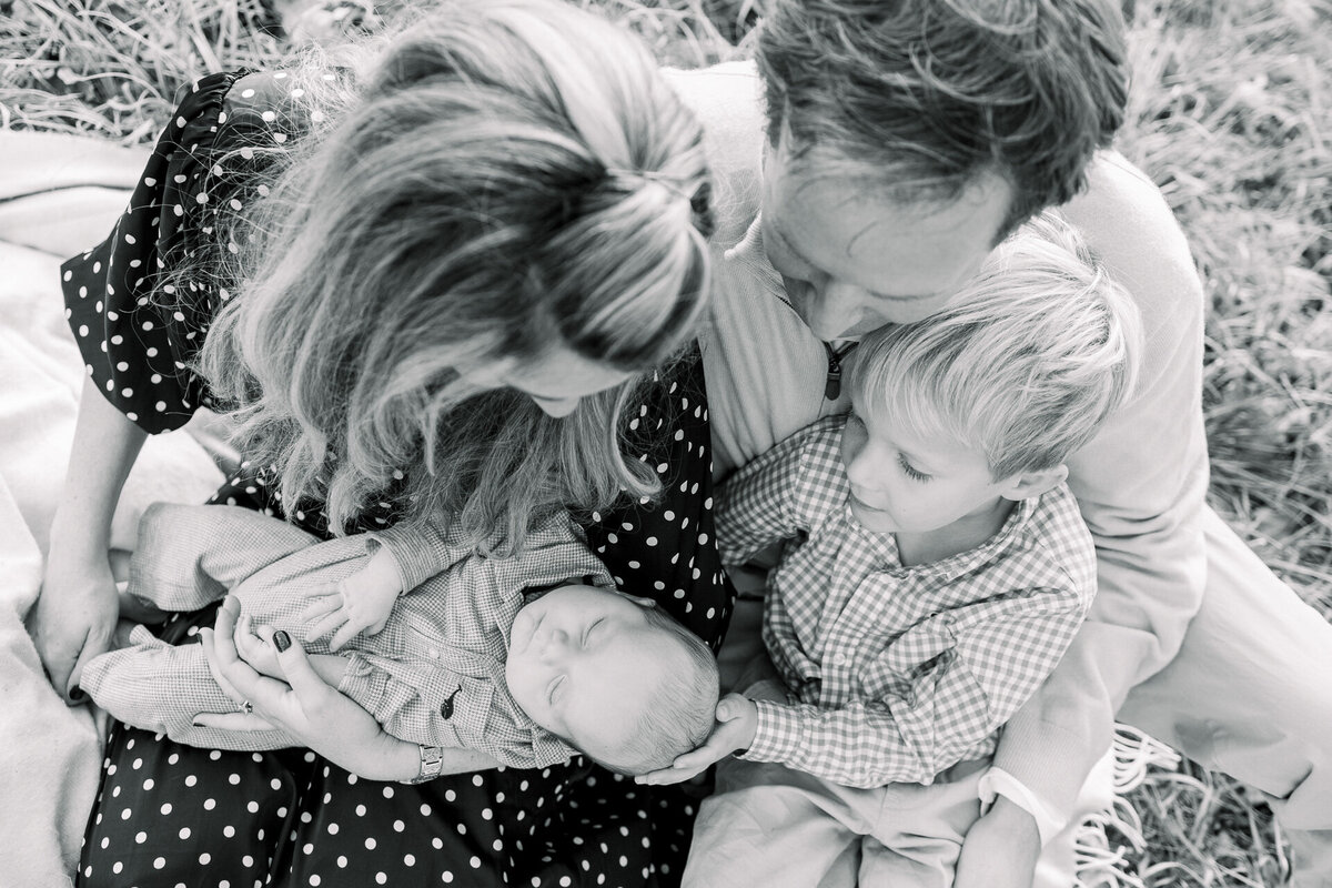 family-photography-potomac-virginia-fall-newborn-209