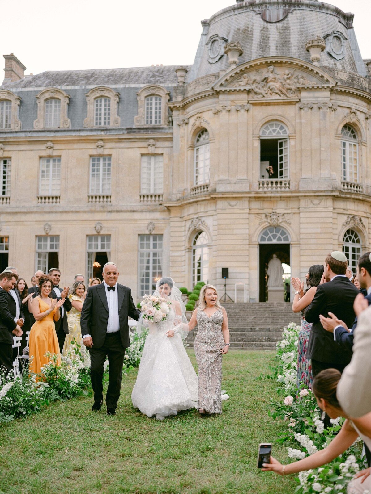 Chateau-de-Champlatreux- wedding-florist-Floraison29