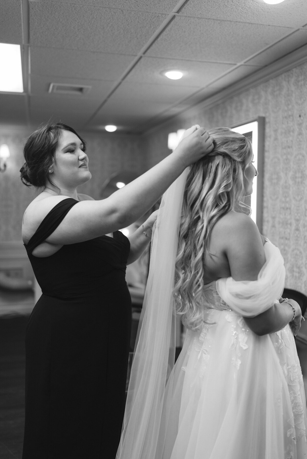 Kylie+TommyOldeMillInnWedding-1004