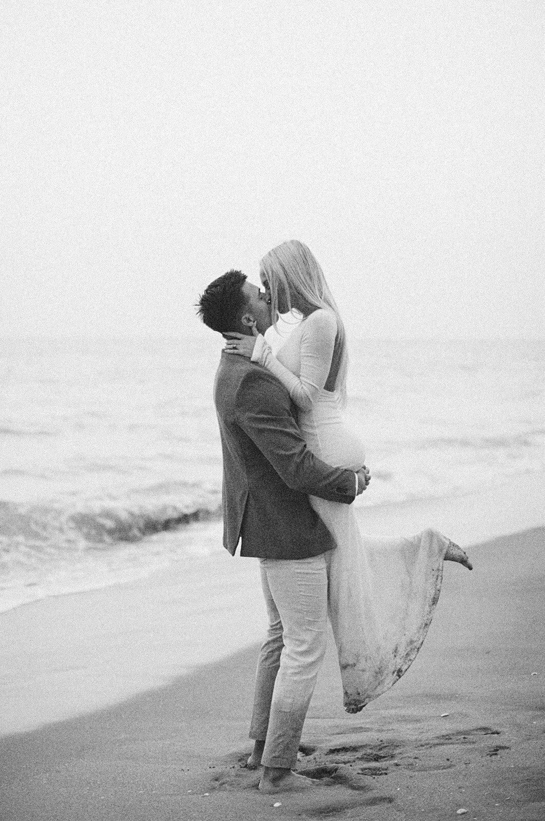 Jupiter Beach Engagement Session_0155