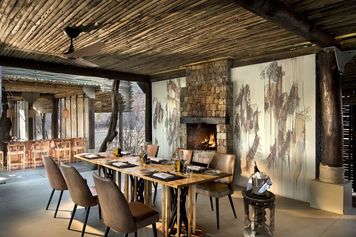 matetsi-river-lodge-interiors-dining-room-01