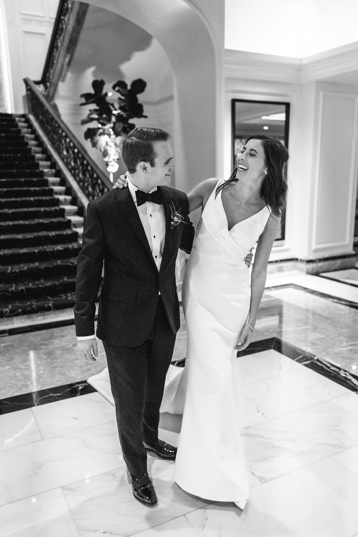 four-seasons-chicago-fall-wedding-alex-ferreri--43