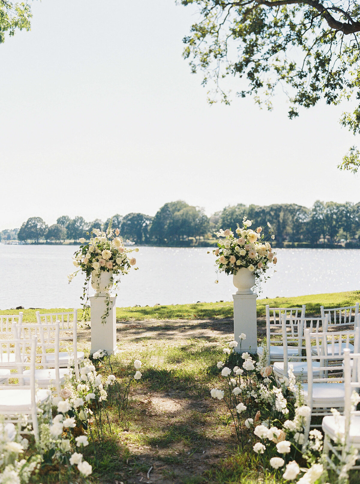 nikki-mark-springvale-floral-ceremony