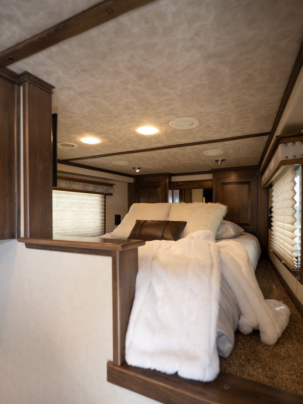 luxury horse trailer bedroom
