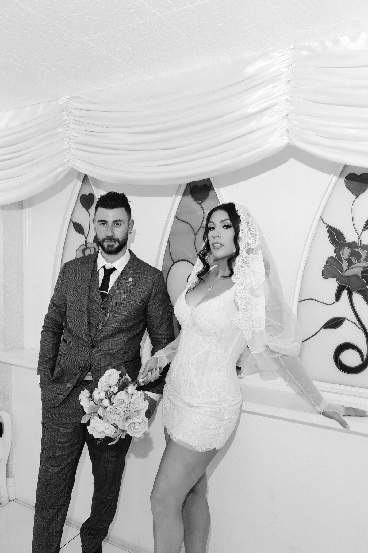 48riskyexposure_aimee-adrian_las-vegas-elopement-photography