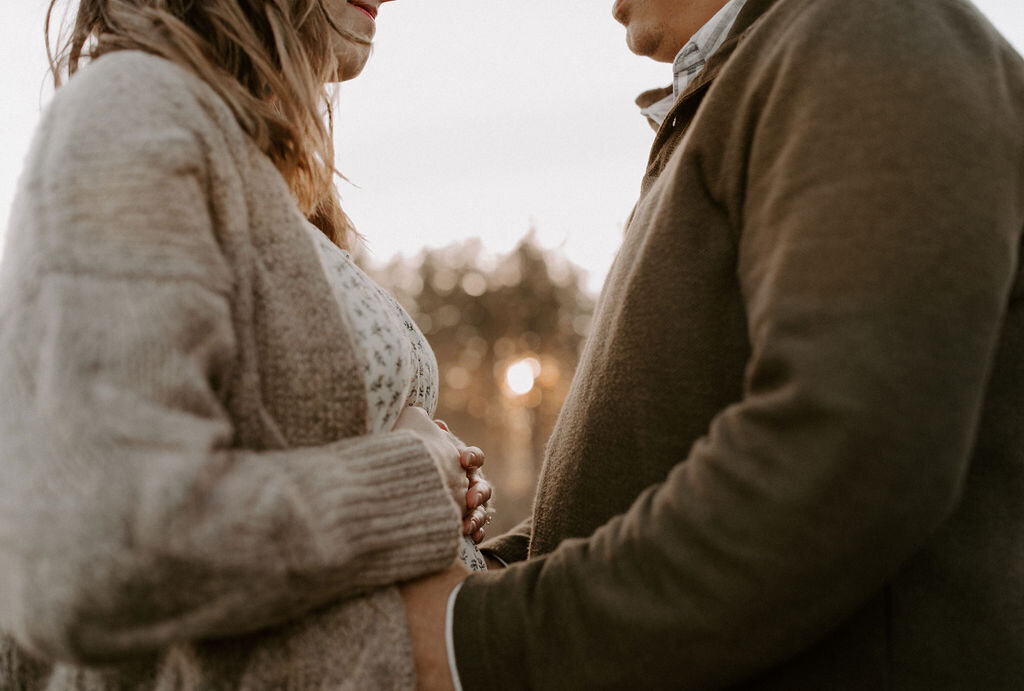 TayMariePhotoKatie+SteveMaternity-RathtrevorBeachParksville-3