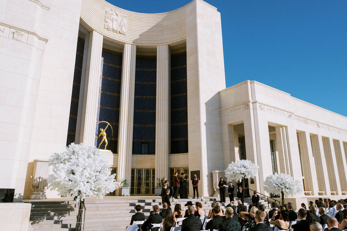 ceremony-front-steps-hall-of-state