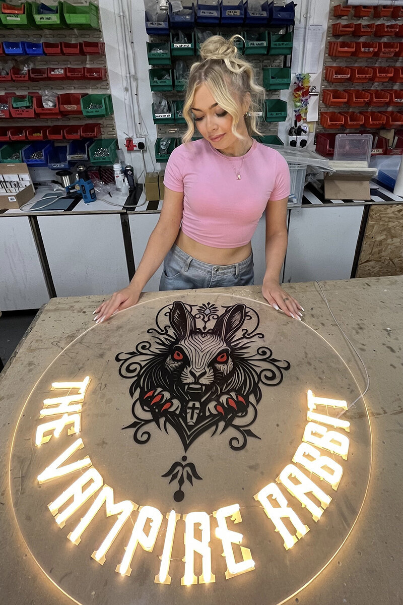 ellis-signs-custom-neon-sign-vampire-rabbit-bar-newcastle-gateshead-north-east