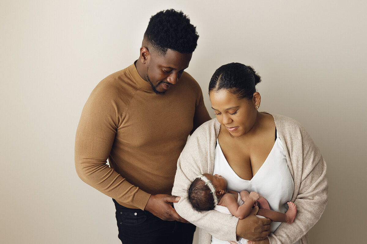 McDonough newborn photographer, Atlanta Newborn Photographer, Fayetteville newborn Photographer, Peachtree city newborn photographer, Hampton ga newborn photographer, marietta ga newborn photographer
