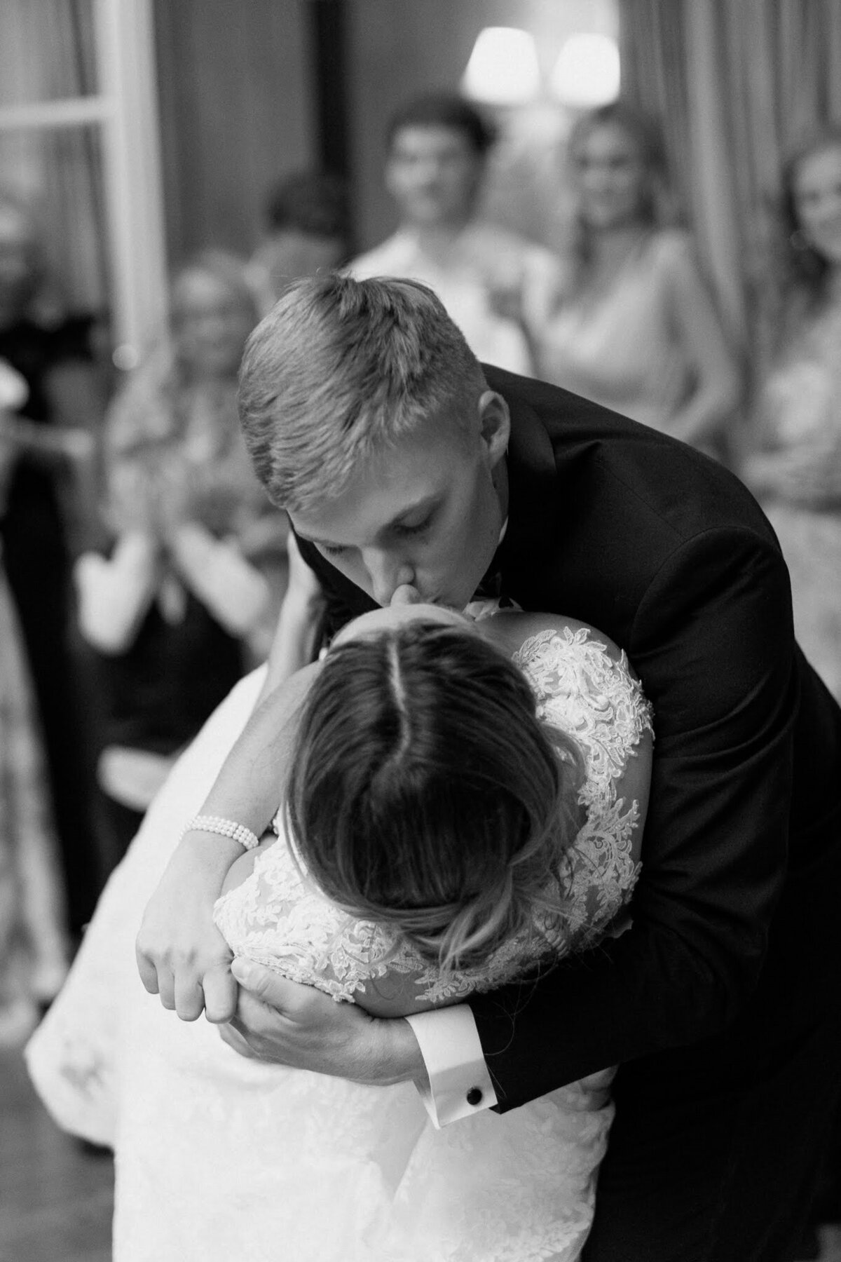 Nichole-Babiez-Photography-Dunham-woods-Geneva-Illinois-Wedding-luxury-editorial-timeless-modern-candid-bride-inspiration-chicago-photographer--128