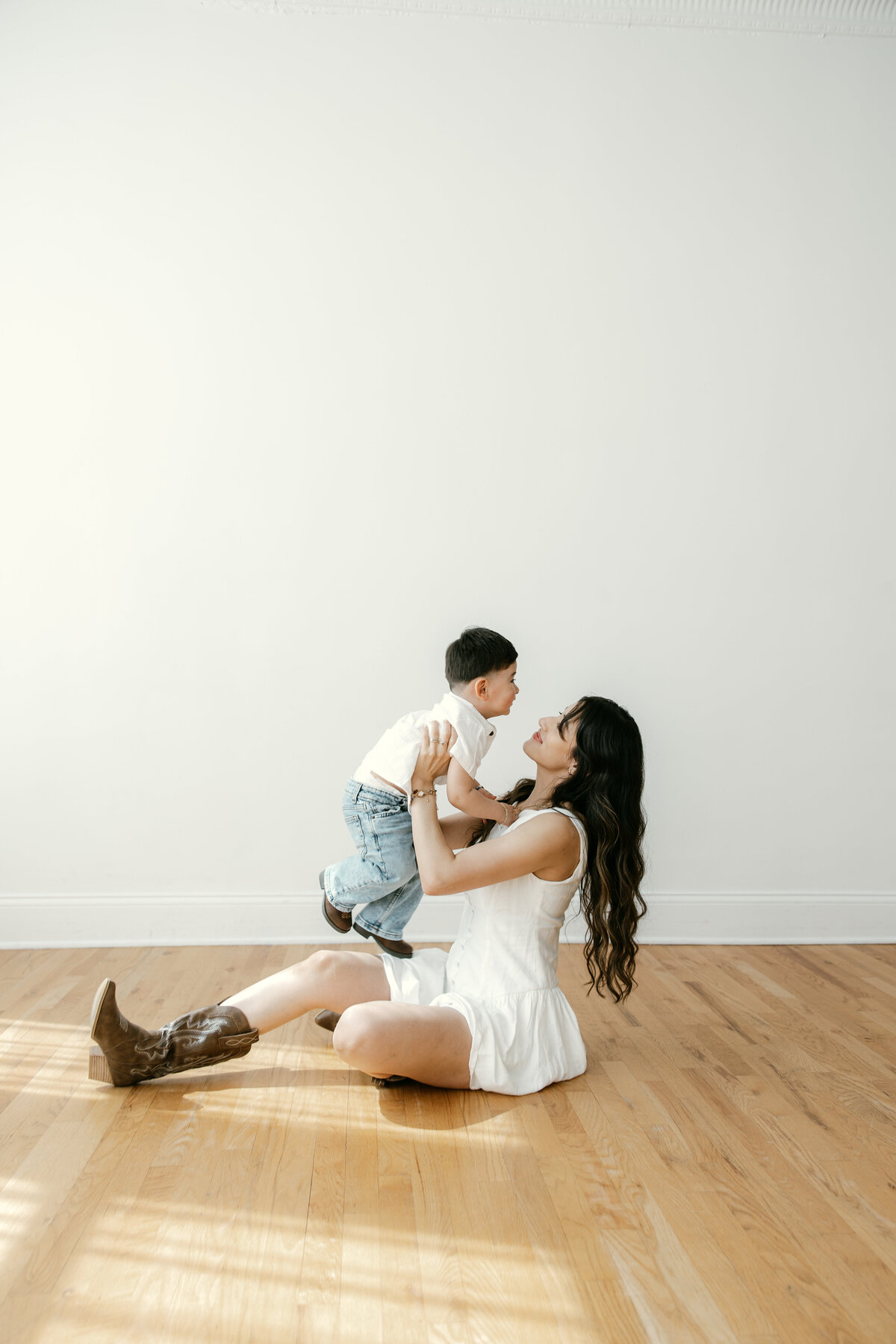 Abigail Anne Photography Storytelling Wedding Photographer in Colorado and Chicago — Family Photo 18