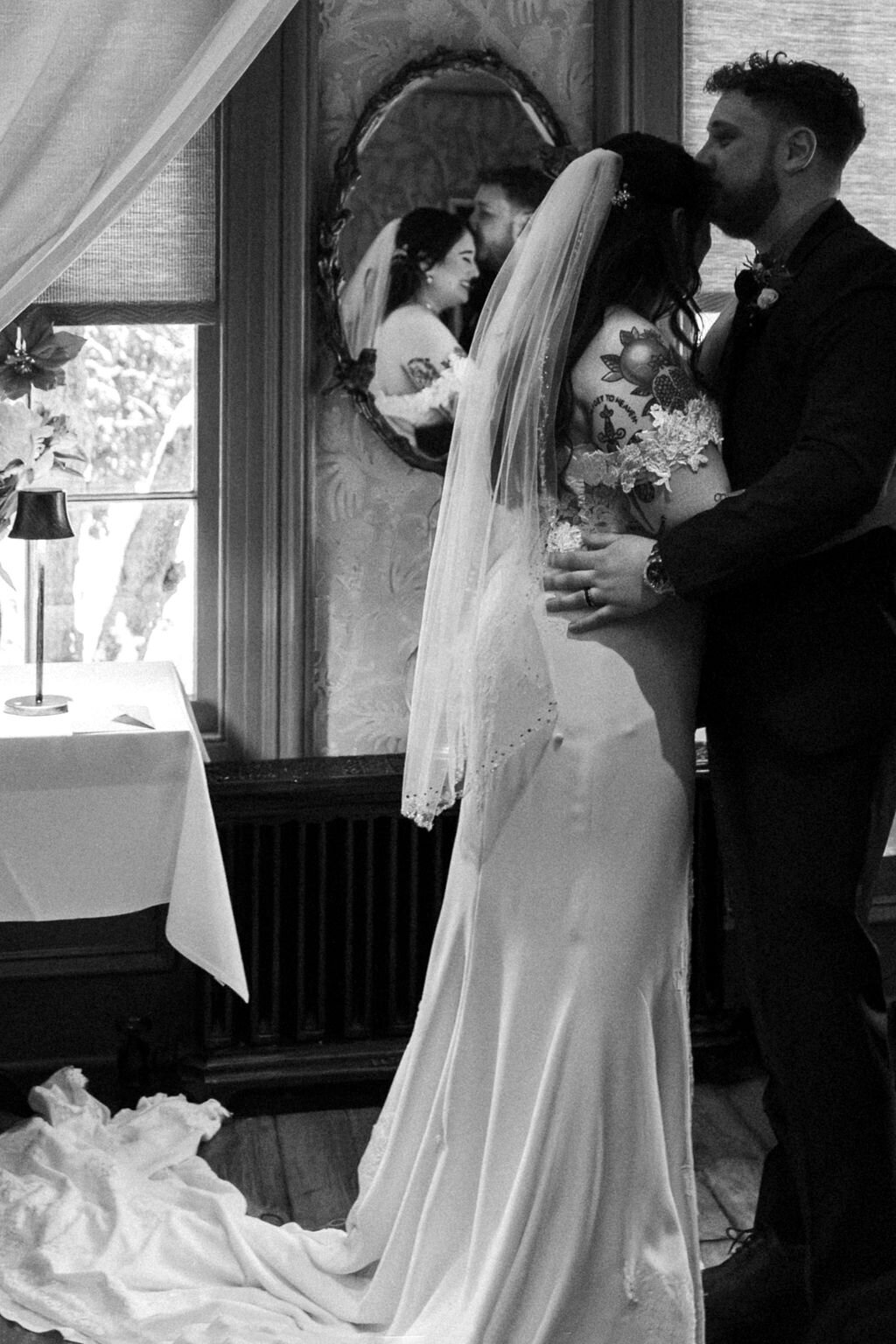 Intimate Wedding and Elopement Photographer27