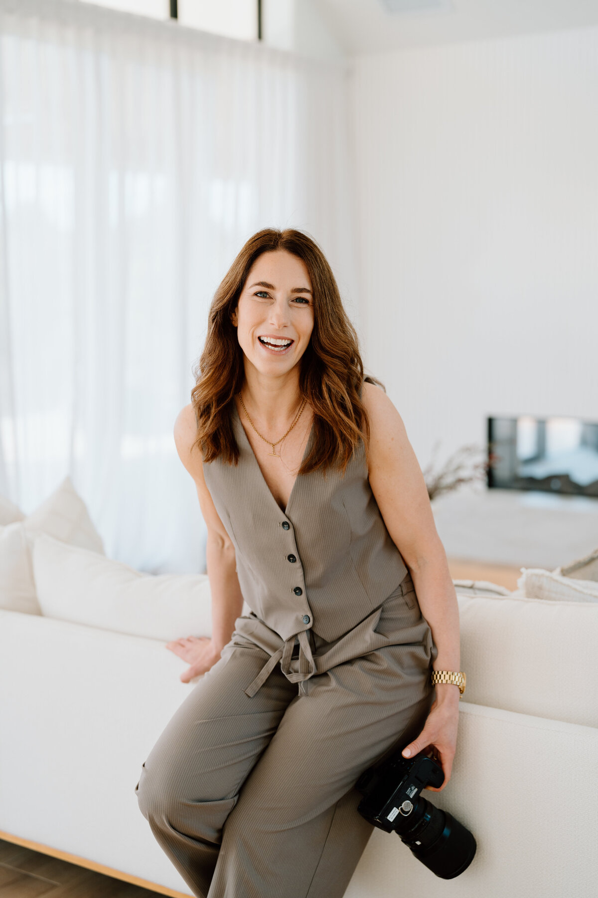 Ruth - Branding-403102