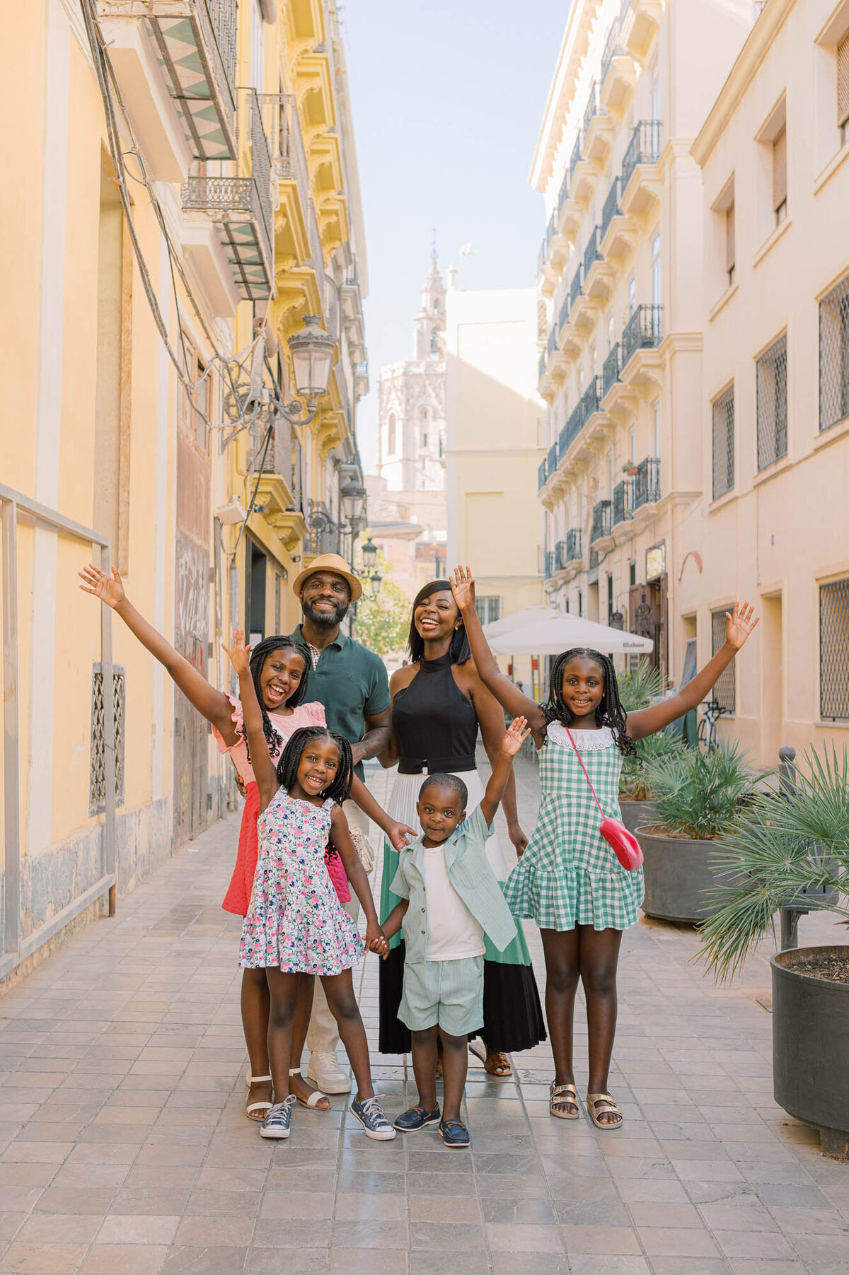 Family-Portraits-Valencia-Old-Town-003