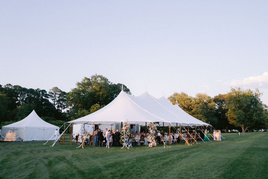 NikkiSanterre_EastCoastLuxuryWeddingPhotographer_TidesInnWedding_Katie&Greg-320