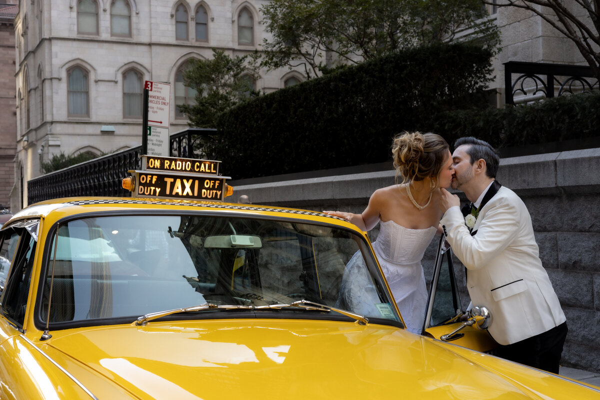 terrace-nyc-wedding-elegant-couple-196