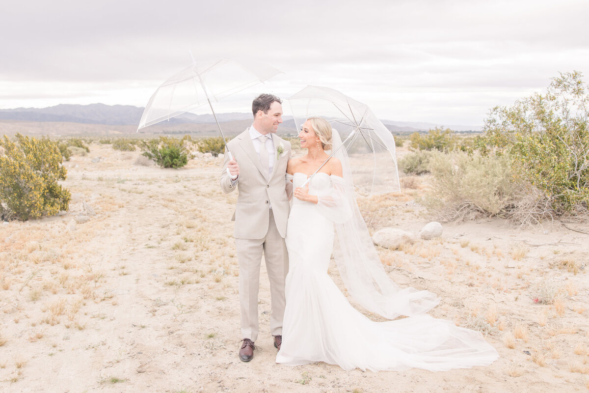 The Estate at Via Las Palmas Palm Springs Light and airy spring wedding southern california wedding venue luxury photography-217
