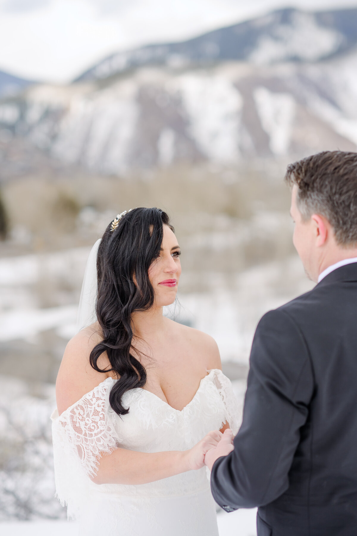 011-Kaley&Matt_Aspen_Chapel_Jerome_Sundeck_Wedding_Aspen_Wedding_Photographer_MaggShots_Photography