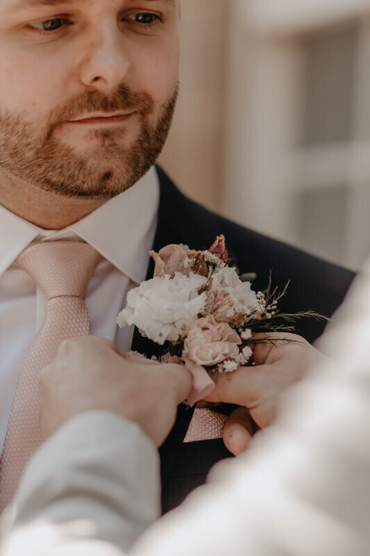 grooms flowers