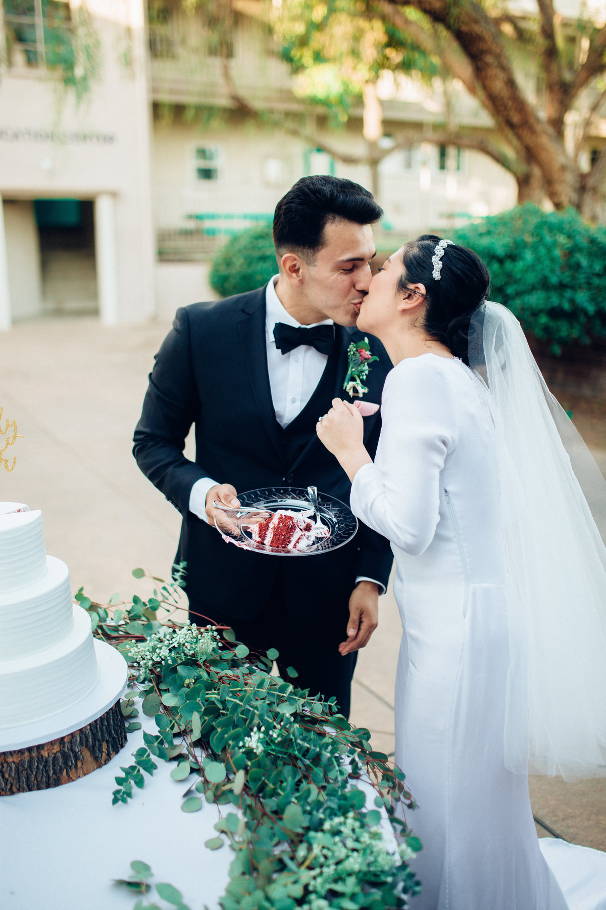 Wedding Photography Of Couples Kissing