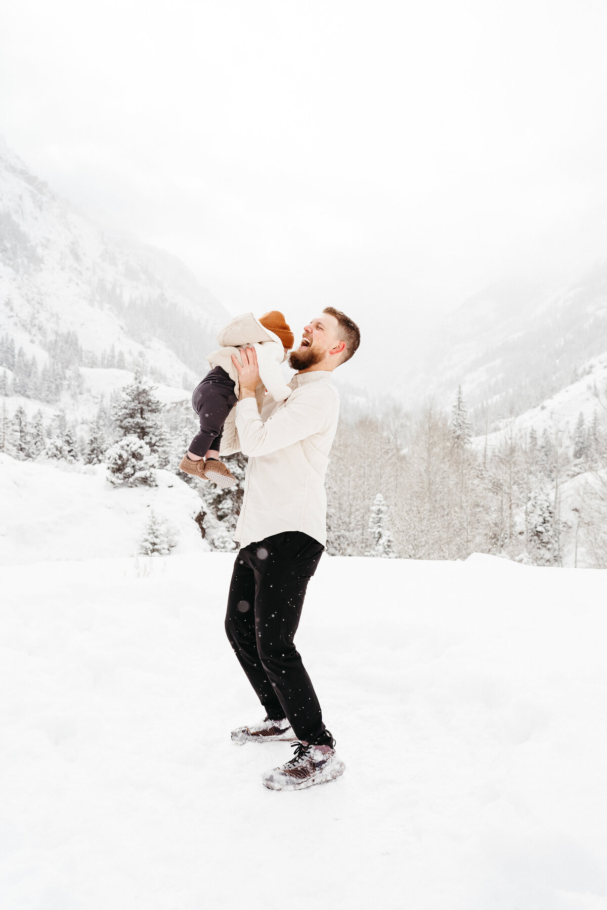 Sam-Murch-Photography-Ouray-Colorado-Winter-Family-Photography-87
