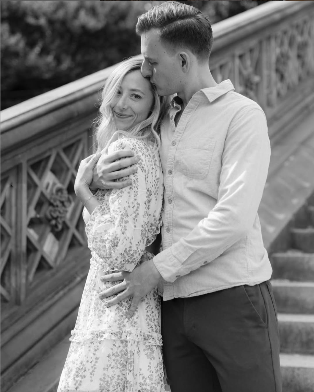 best-nyc-engagement-photo-locations-new-york-wedding-photographer-love-melissa-14\