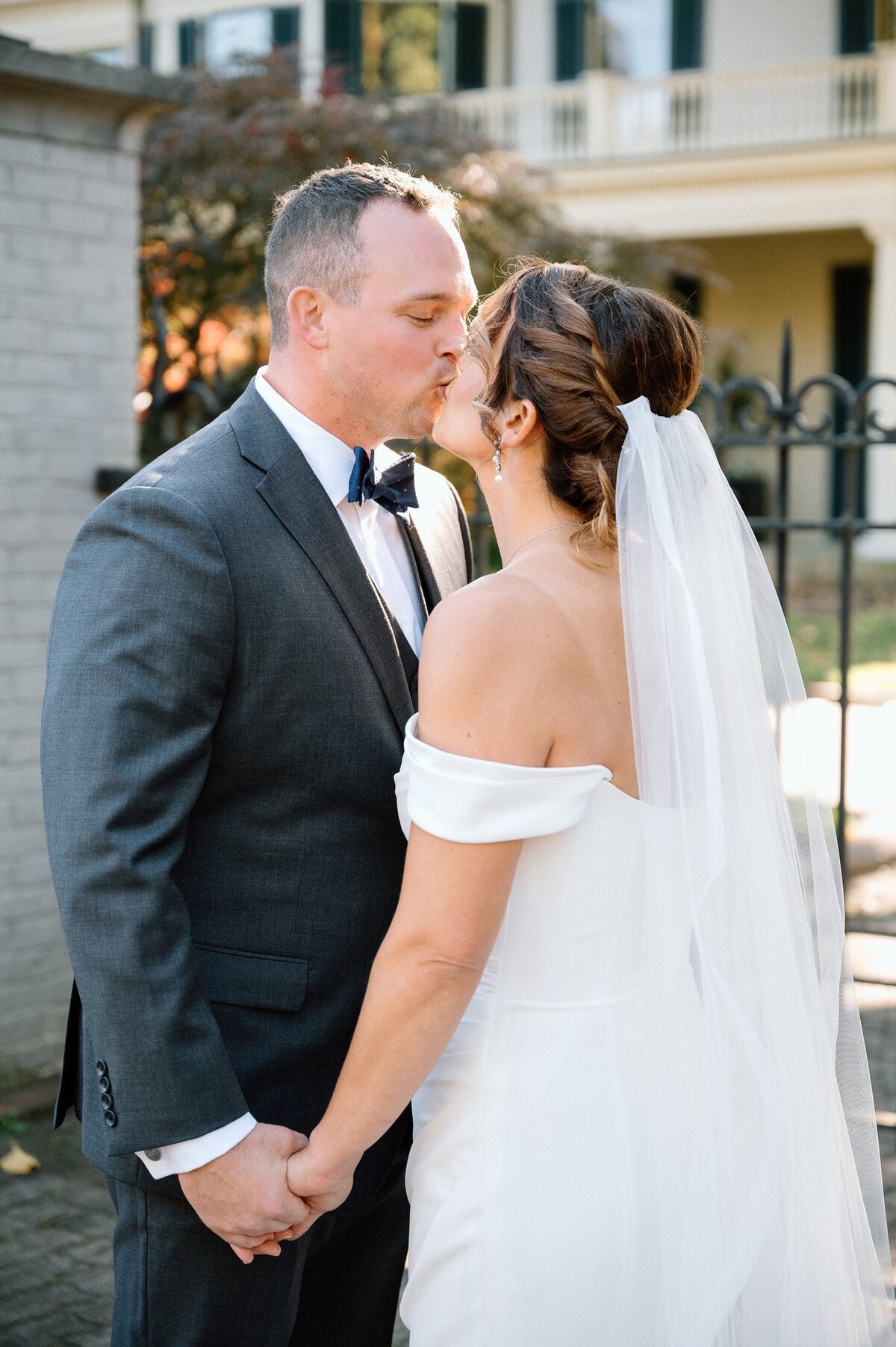 wedding-photographer-lexington-ky-bride-groom-09