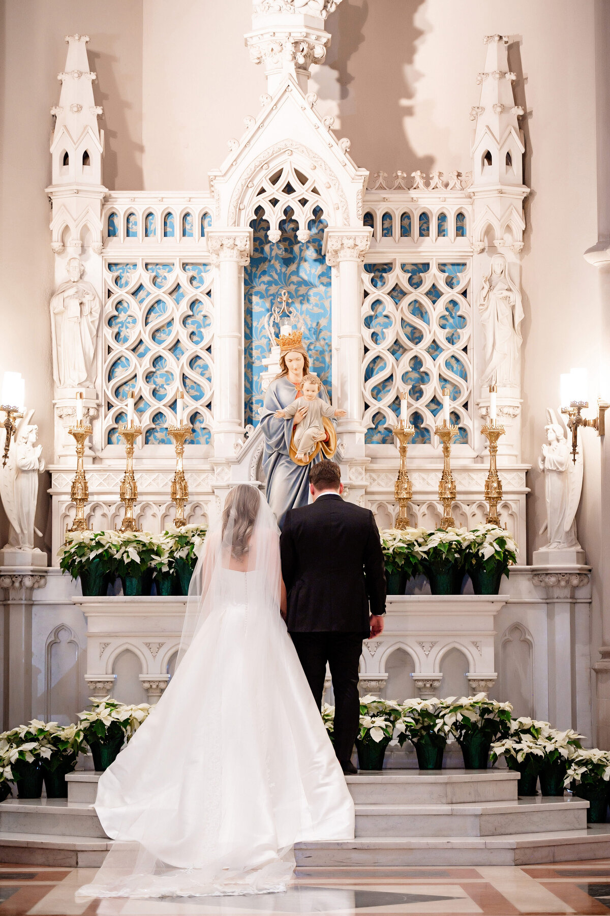 ave maria during ceremony at st paul cathedral