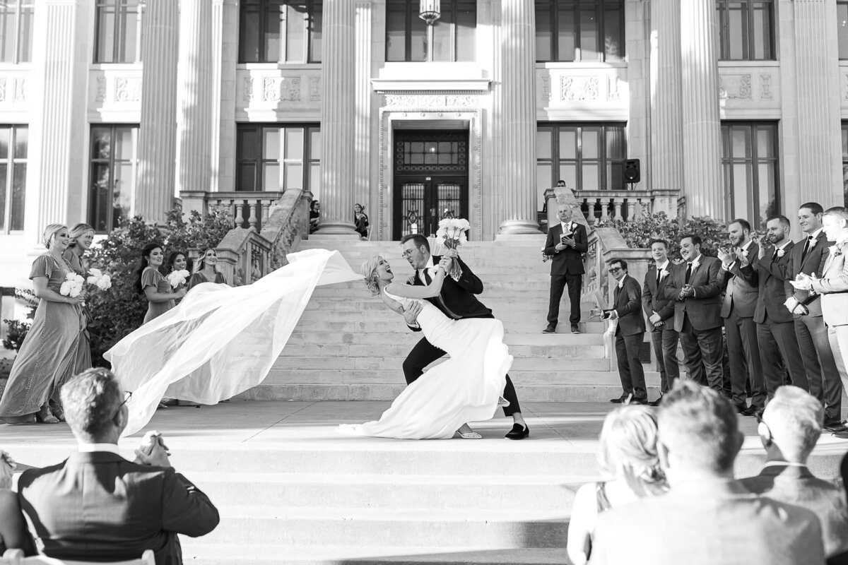 Kristen-and-Mason-Wedding-Preview-emily-nicole-photo-34 2