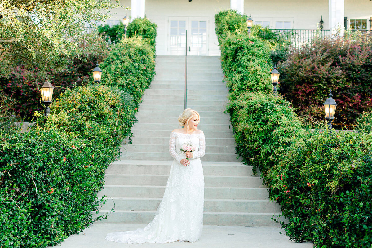 Kendall-Point-Texas-Wedding-Venue-Chandras-Collection-1