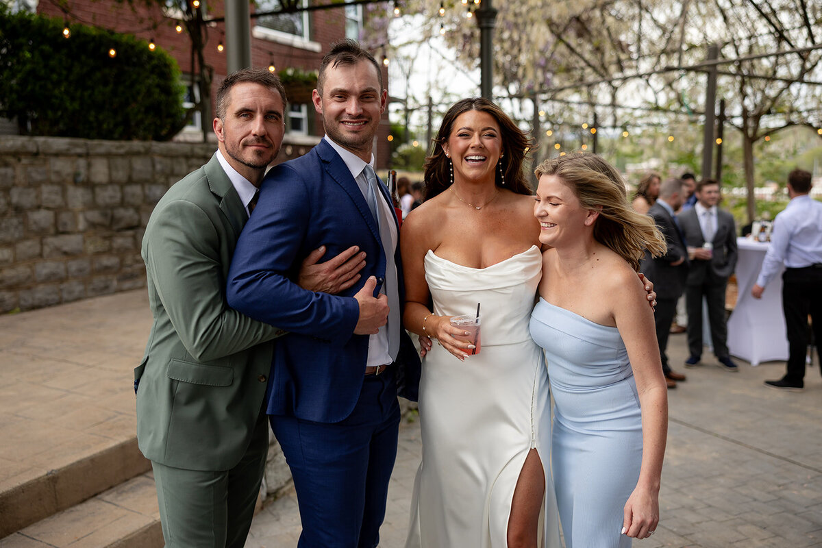 BluffViewArtDistrictWedding_0540