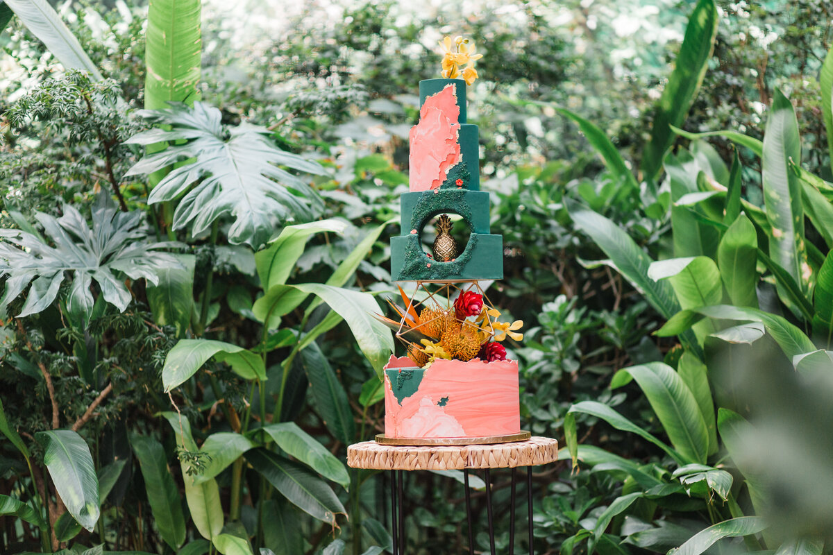 Dallas Aquarium Nimbus Events Wedding Planning Tropical Green Pink Cake Forest
