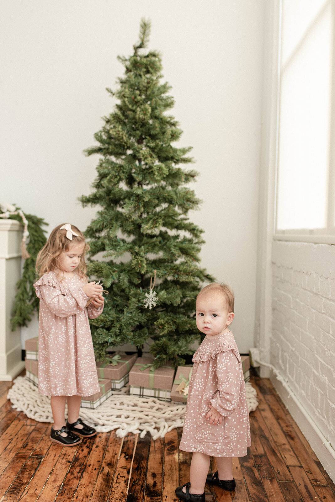 holiday-minis-nikkie-stephan-at-the-apiary-collective-ct-5