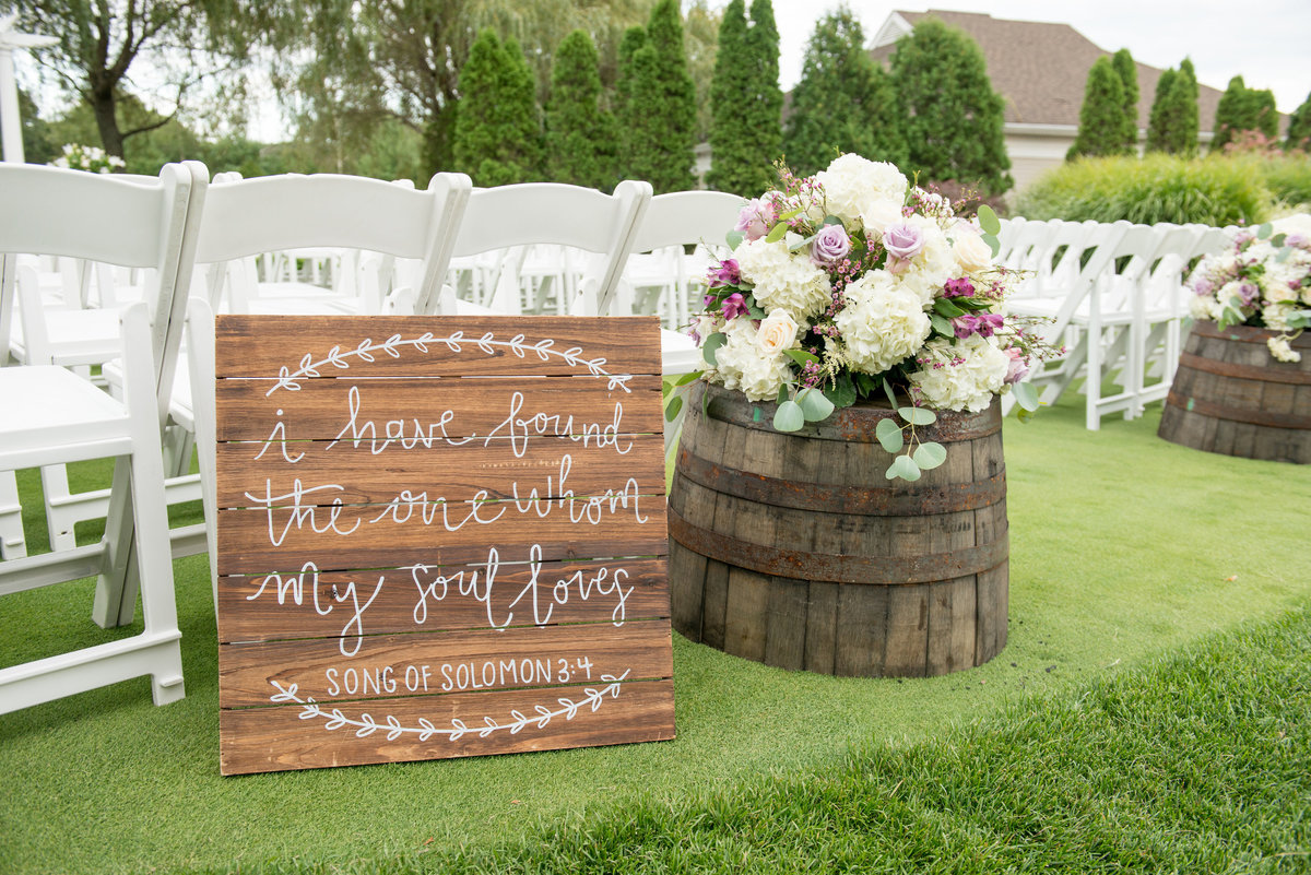 wedding ceremony sign and set up at Willow Creek Golf and Country Club