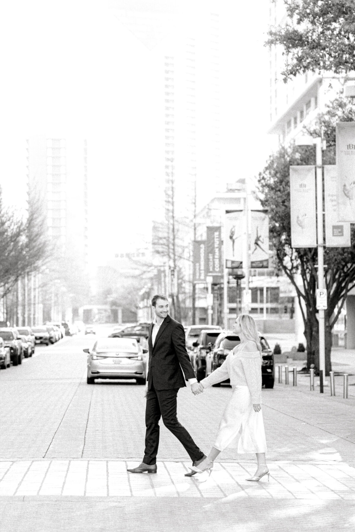 Sydney & Sean Dallas Arts District Engagement Session | Dallas Wedding Photographer | Sami Kathryn Photography-4