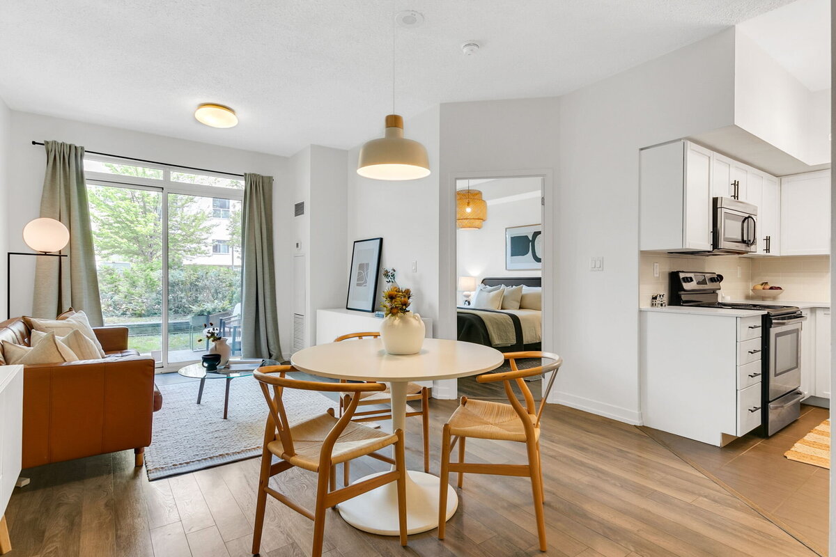 16-web-or-mls-12_003_Dining Room