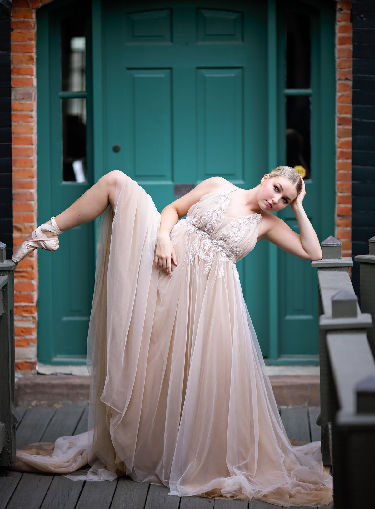 savannah-classy-boudoir-glamour-ballet-portrait-06