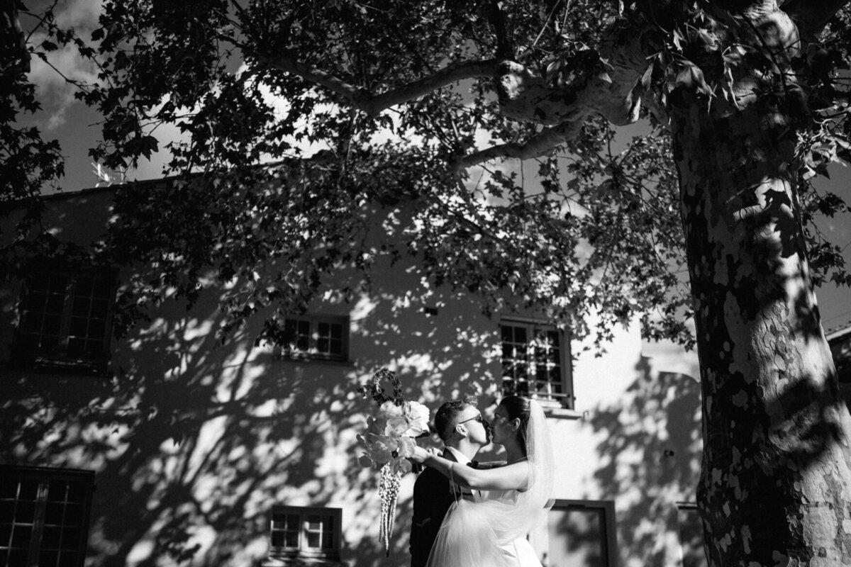 bride-and-groom-church-exit-couple-portrait-france10