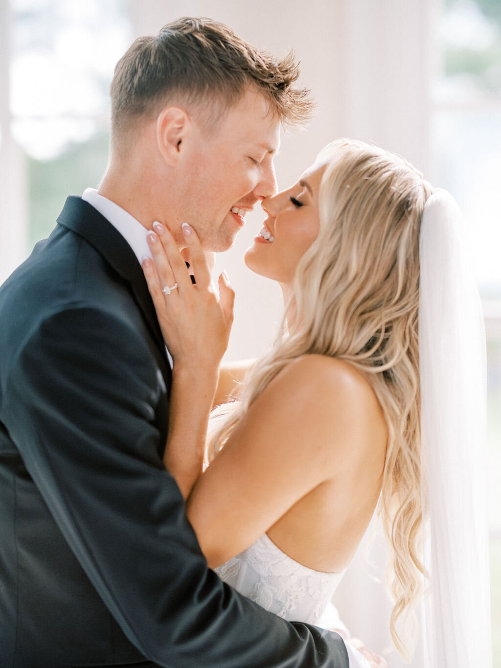 Hannah&Andrew_GallisonHallWedding_SneakPeek-62
