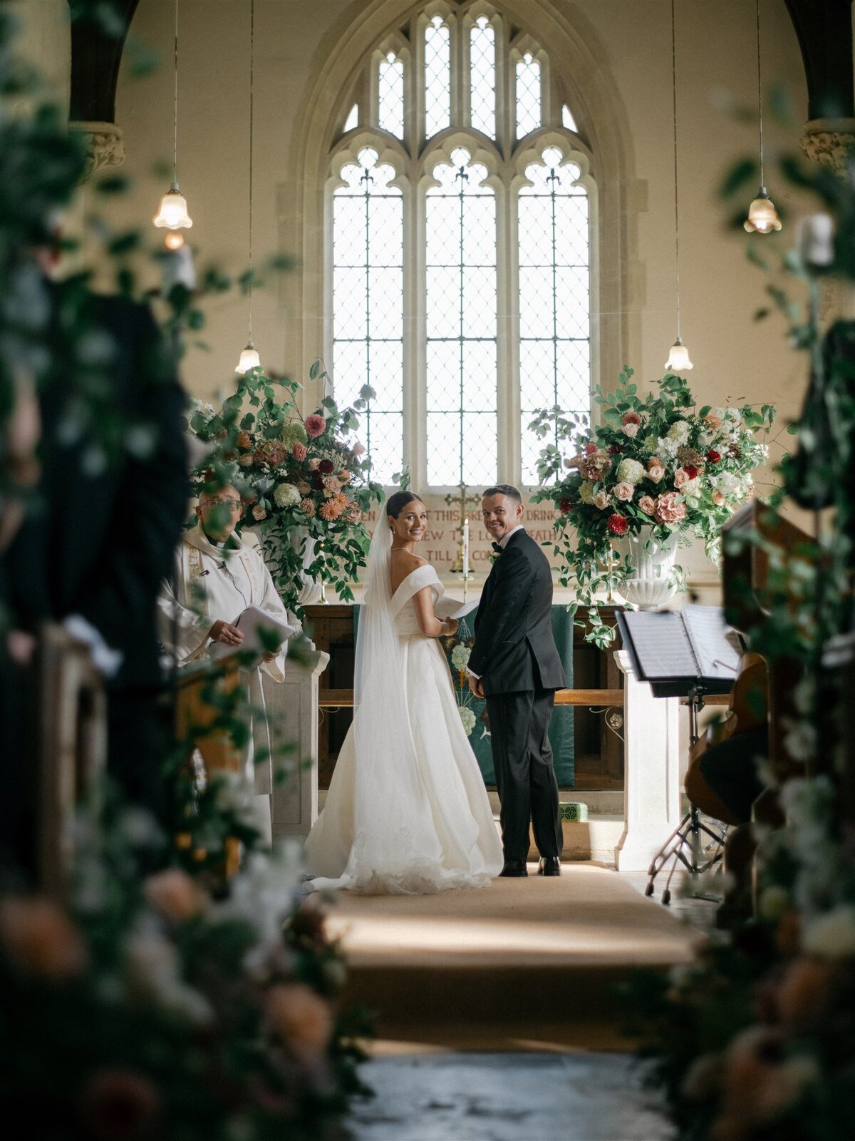 MadelineGeorge_Ceremony_0430_Wizz & Wild Wedding Florals