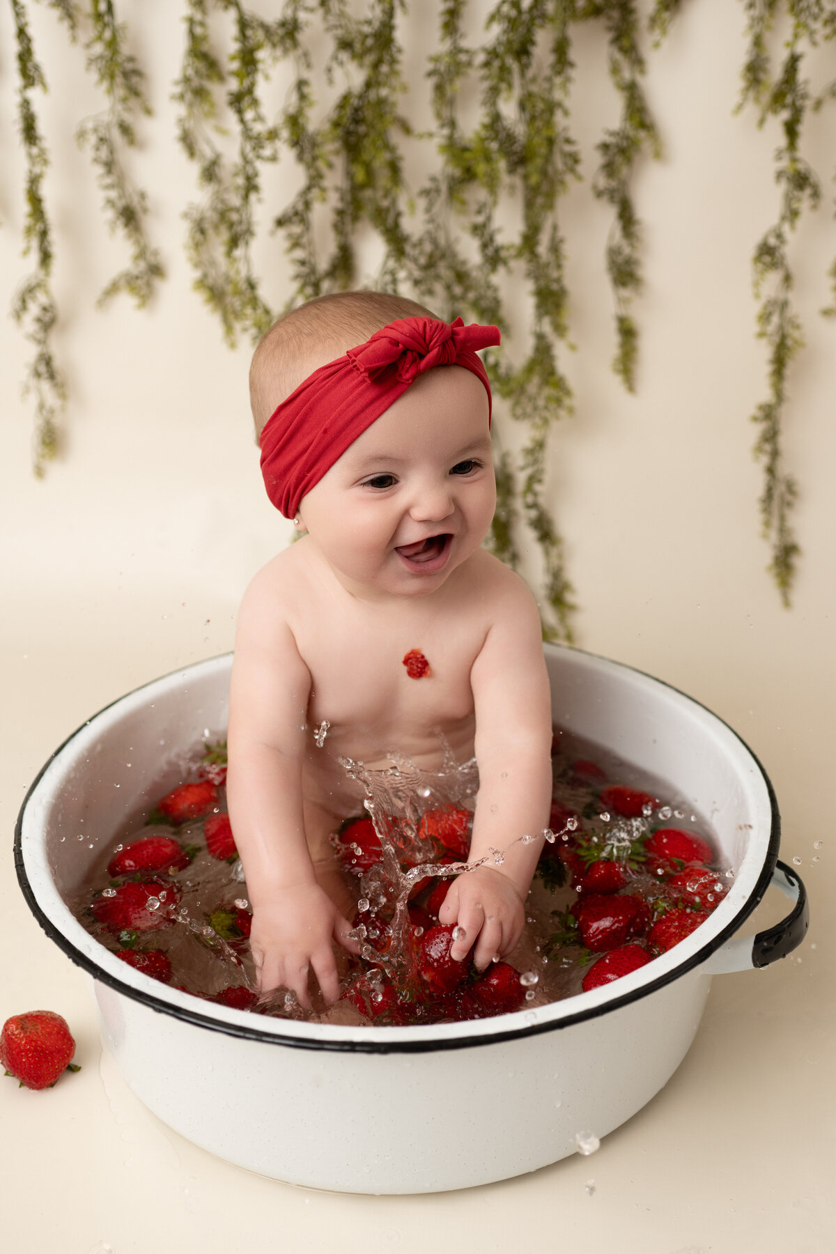 tri cities  baby girl milestone photo-(3 of 3)