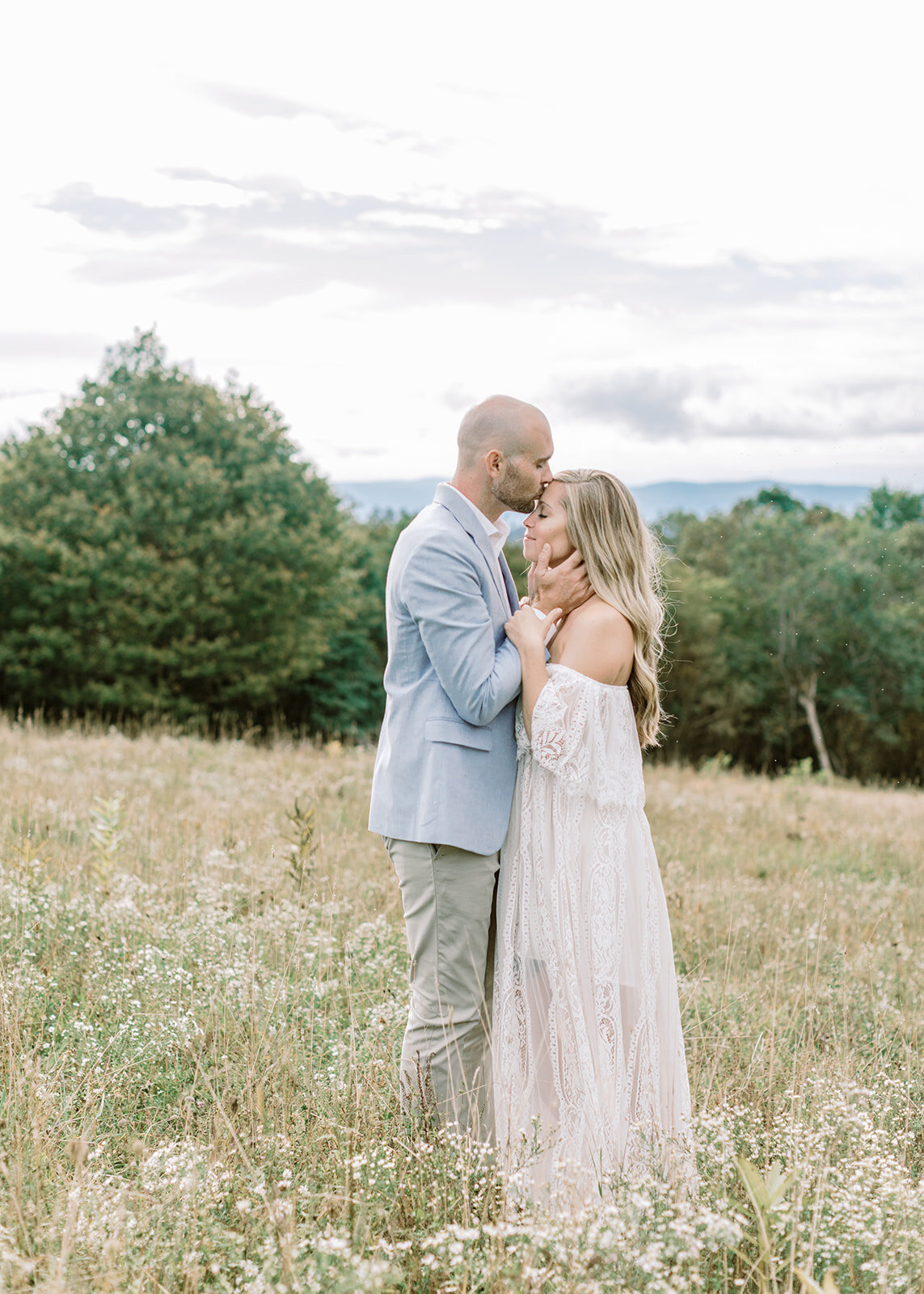 Skyline_Drive_Anniversary_Session_Virginia_Wedding_Photographer_Natalie_Jayne_Photography-3159