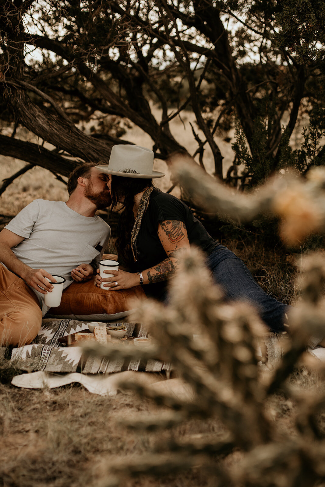 santa-fe-new-mexico-horseback-riding-engagement-photos (44)