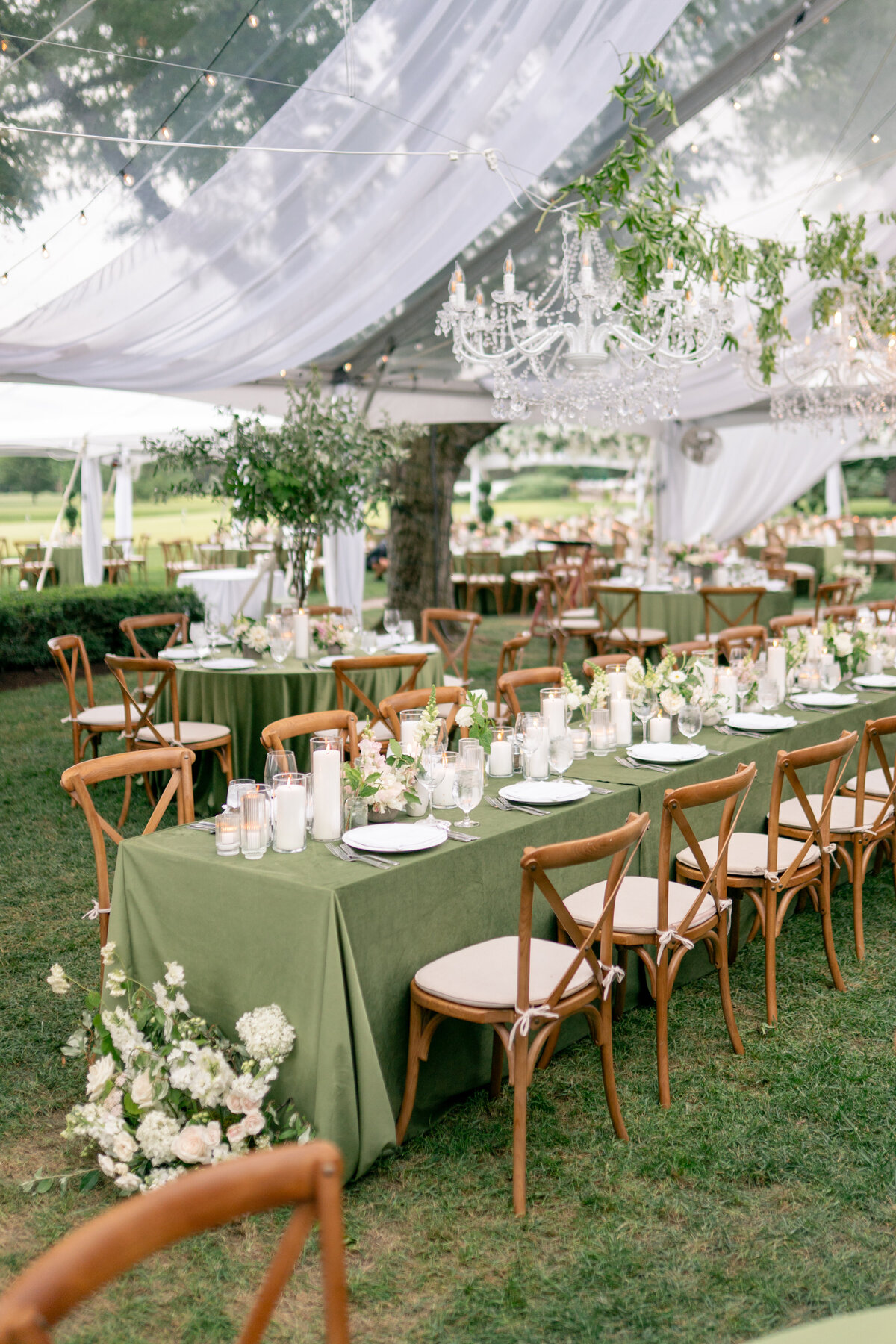 Savannah-Jamey-Country-Club-Buffalo-Summer-Wedding-33