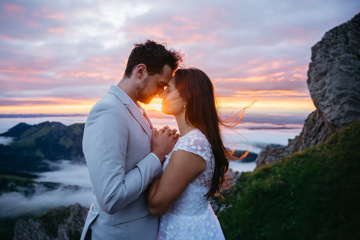 Elopement in Switzerland with epic sunset in the mountains