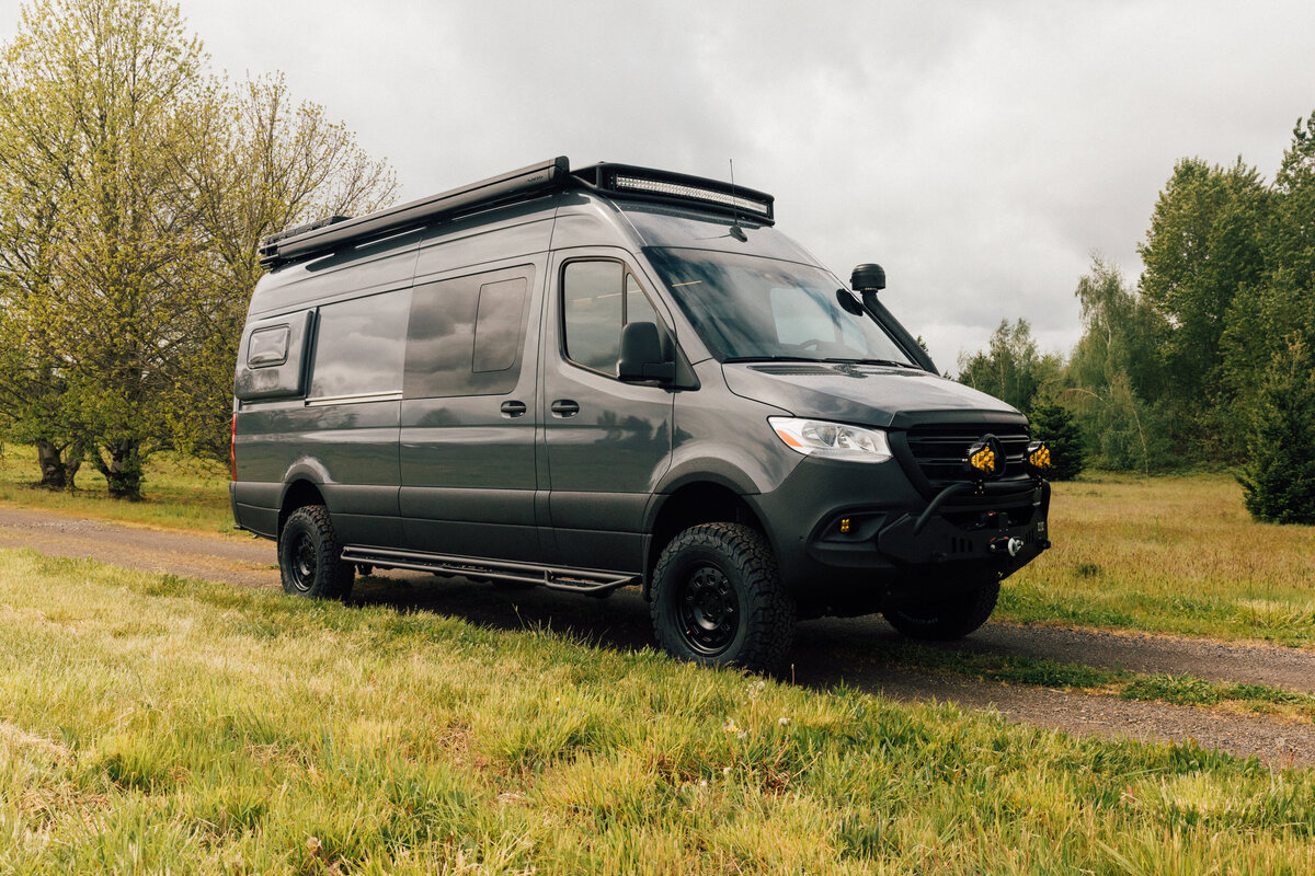 1_Cosmos_BenchmarkVehicles10